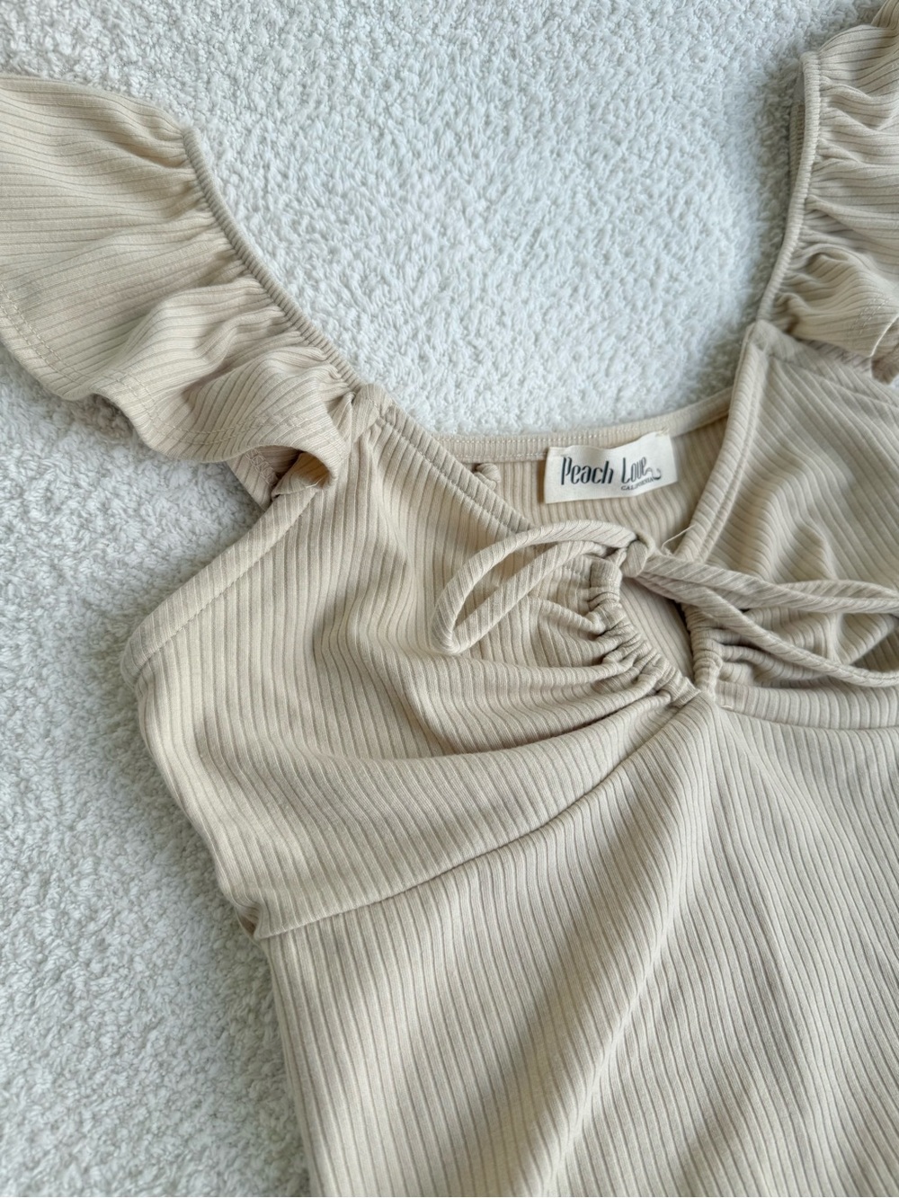 Sweetheart Ruffled Front tie Blouse - Picture 9 of 10